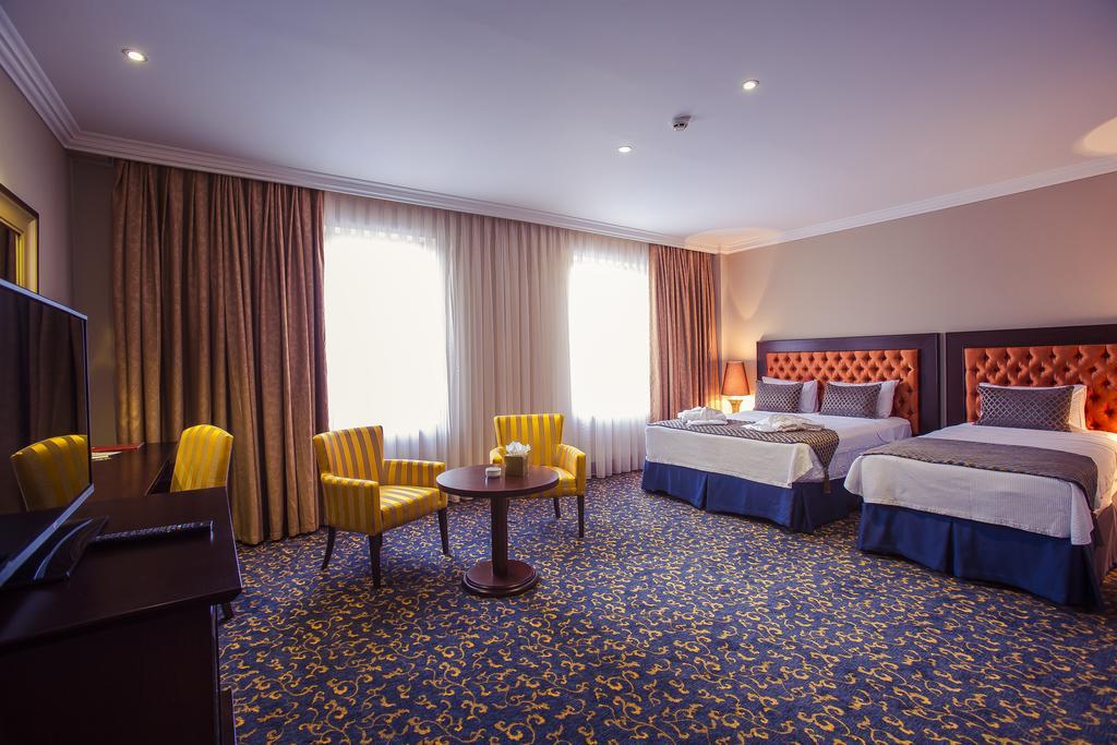 Hotel Intourist Palace Batoemi Kamer foto