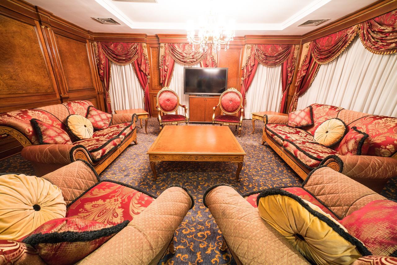 Hotel Intourist Palace Batoemi Buitenkant foto
